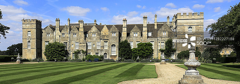 英格兰林肯郡，格里姆斯索普城堡和花园的夏季图片素材