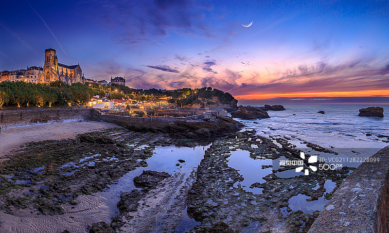 从罗谢尔迪巴斯塔看比亚里茨图片素材