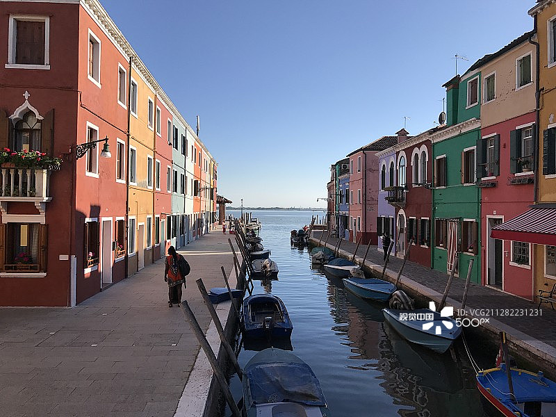 布拉诺色彩斑斓的房屋图片素材