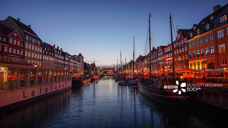 黎明时分的新港图片素材