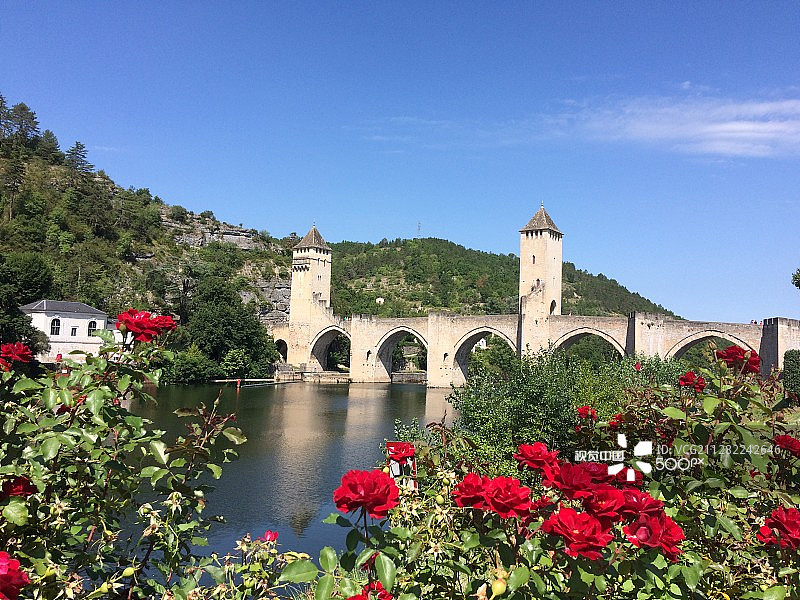 法国卡奥尔瓦朗特雷桥图片素材