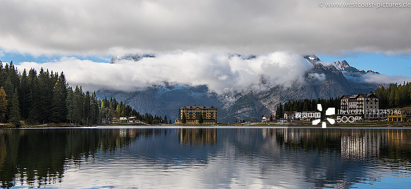 米苏里纳湖图片素材