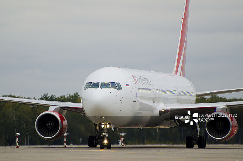 波音767 - MSN 28149 - VP-BRE 皇家航空图片素材