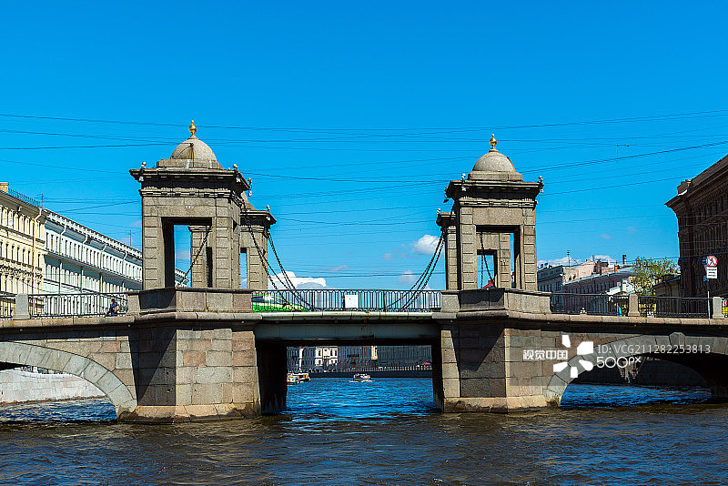俄罗斯圣彼得堡丰坦卡河上的罗蒙诺索夫桥（2017年6月4日）图片素材