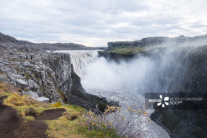 黛提瀑布图片素材