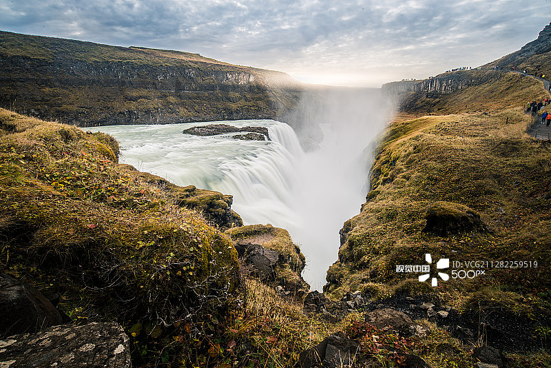 黄金瀑布图片素材