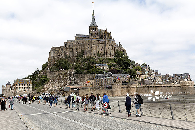 圣米歇尔山游客图片素材