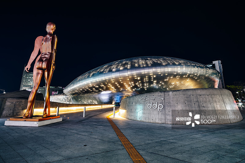 夜晚的东大门设计广场现代建筑图片素材
