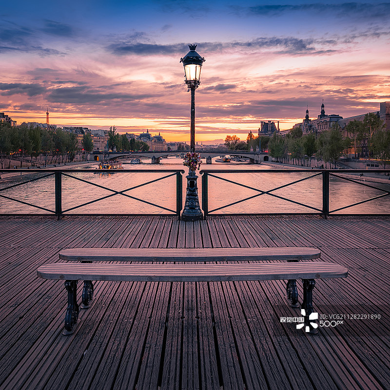 巴黎艺术桥图片素材