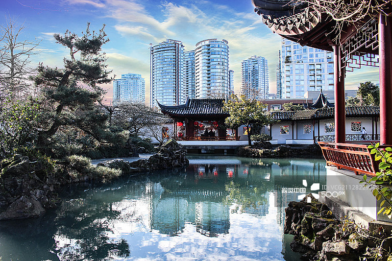 蓝天下的东方园林图片素材