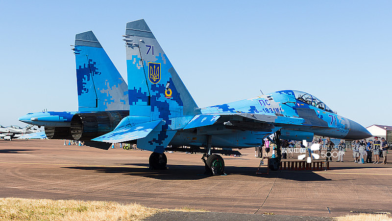 乌克兰空军苏-27UB双座型“侧卫”战斗机图片素材