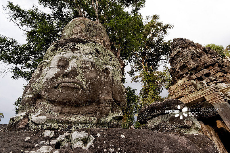 吴哥通王城阿修罗头像石雕，柬埔寨，亚洲图片素材