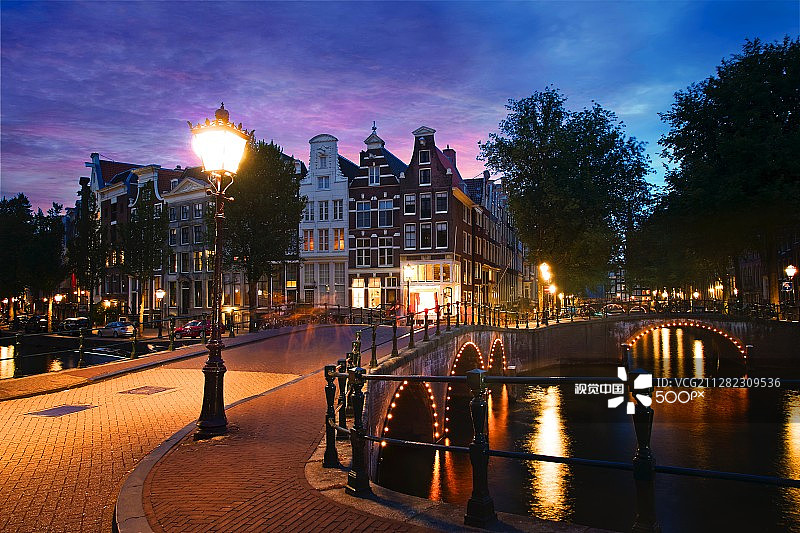 皇帝运河的街角灯光图片素材