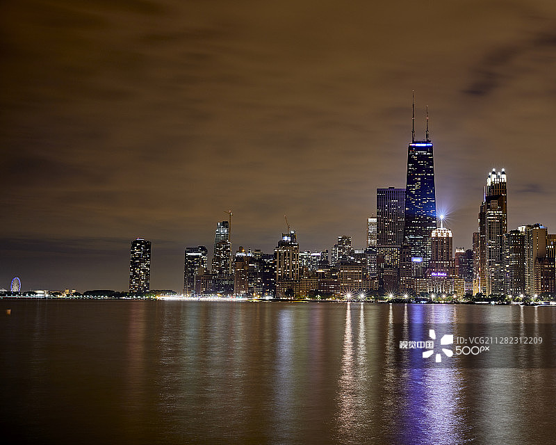 北部大道海滩夜景图片素材