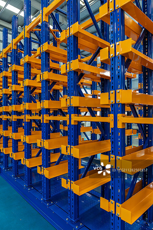 制造工厂机械金属货架车间图片素材