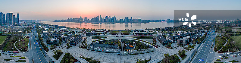 钱江世纪公园望对岸全景图片素材