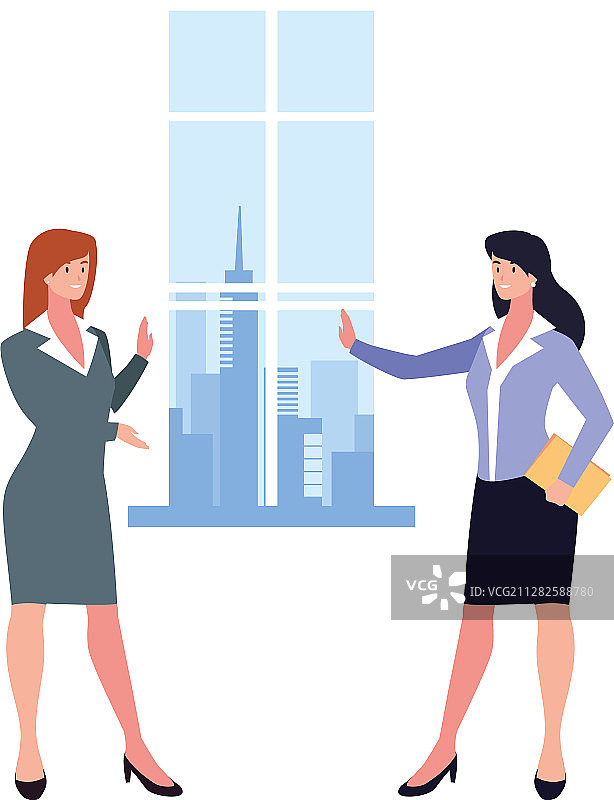 在客厅欣赏城市景观的商务女性图片素材