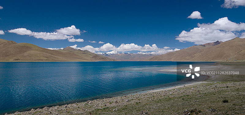 《羊卓雍错等您来！》此湖是西藏三大圣湖之一，深得人们喜爱。图片素材