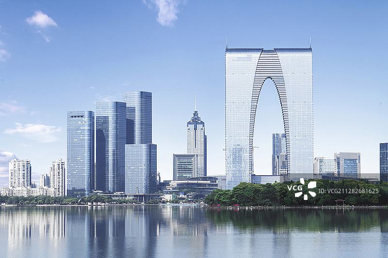 江苏省苏州市CBD东方之门图片素材