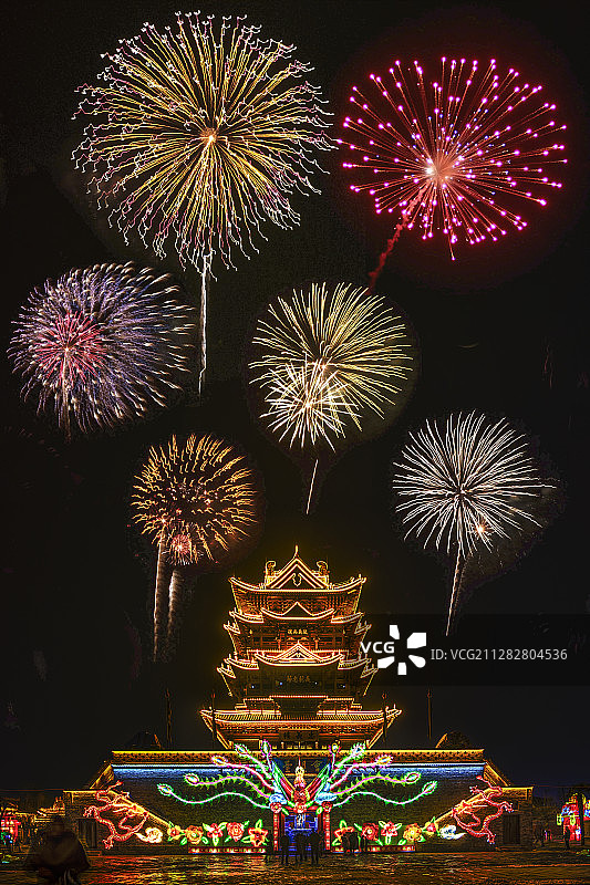 春节期间的山东郓城水浒好汉城图片素材