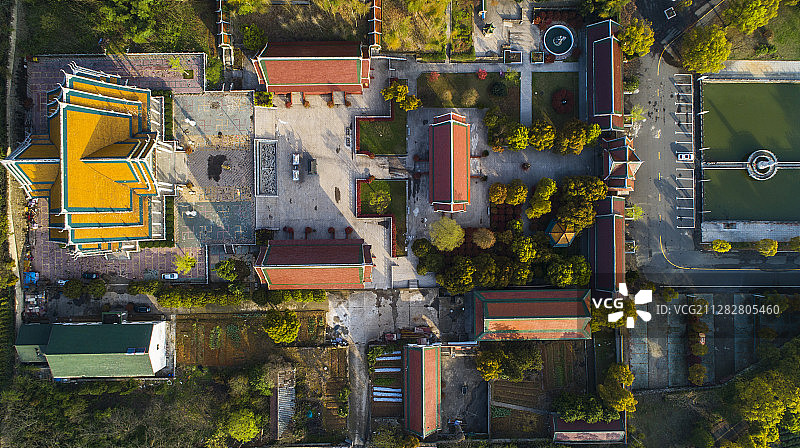 航拍中国江苏常州溧阳天目湖报恩禅寺图片素材