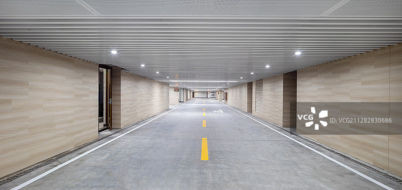 地下停车场图片素材