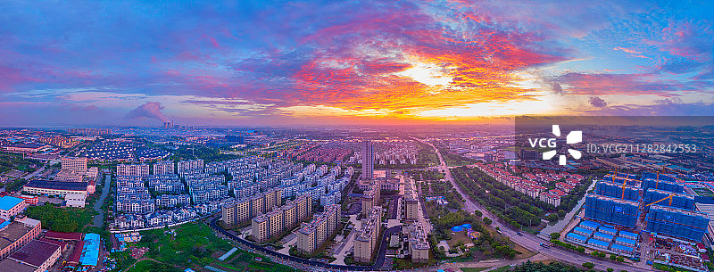 苏州相城区望亭镇早晨的全景图片素材