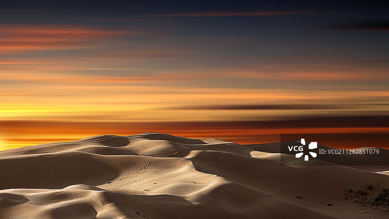 按下了暂停键的大漠图片素材