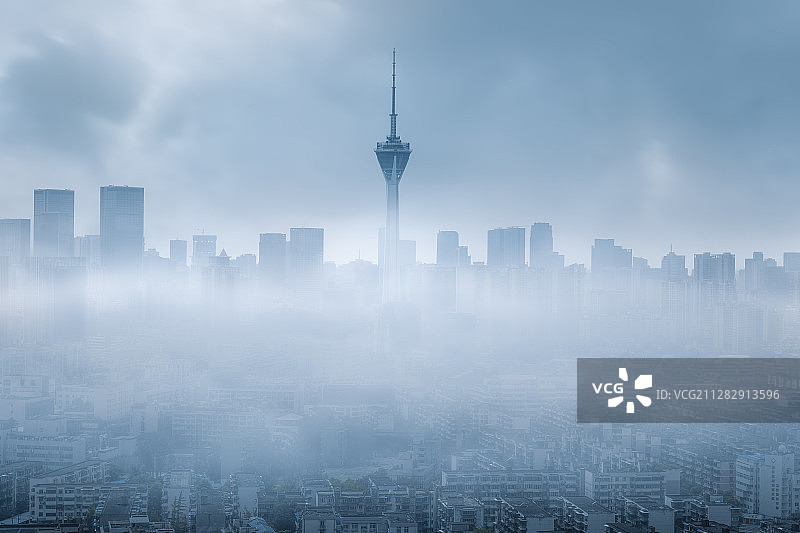 朦胧中的成都锦绣天府塔图片素材