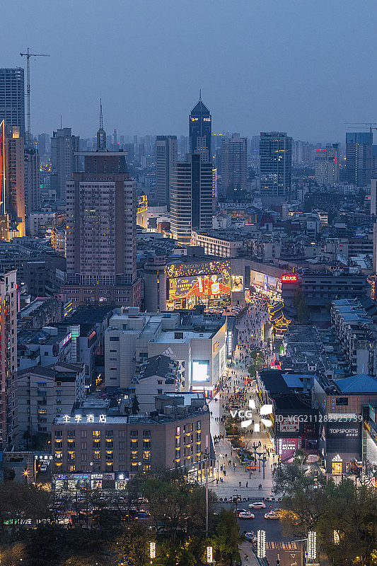 合肥淮河路步行街夜景图片素材