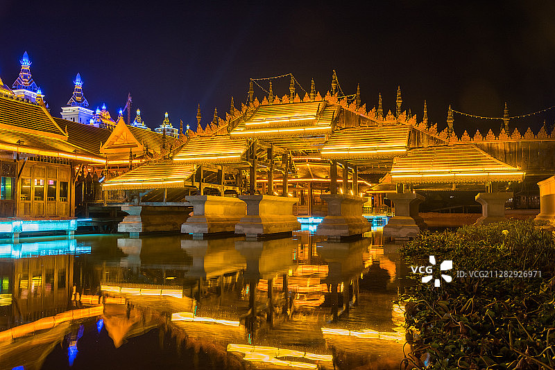 西双版纳景洪市告庄西双景夜景图片素材