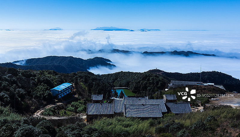 回龙山云上人家图片素材