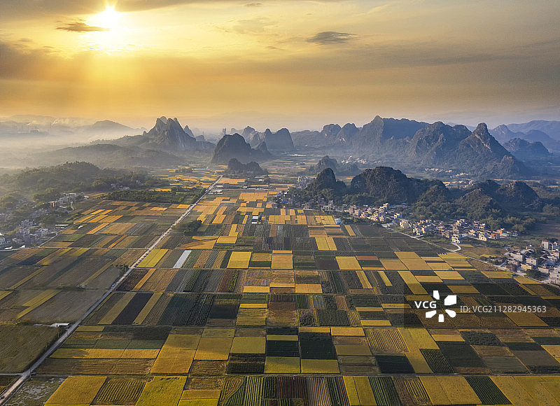 马兰秋色图片素材