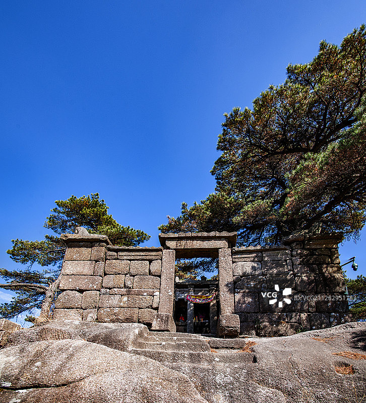 江西上饶三清山龙虎殿图片素材