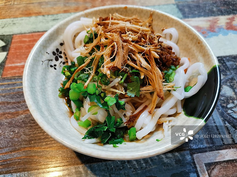 云南凉鸡米线图片素材