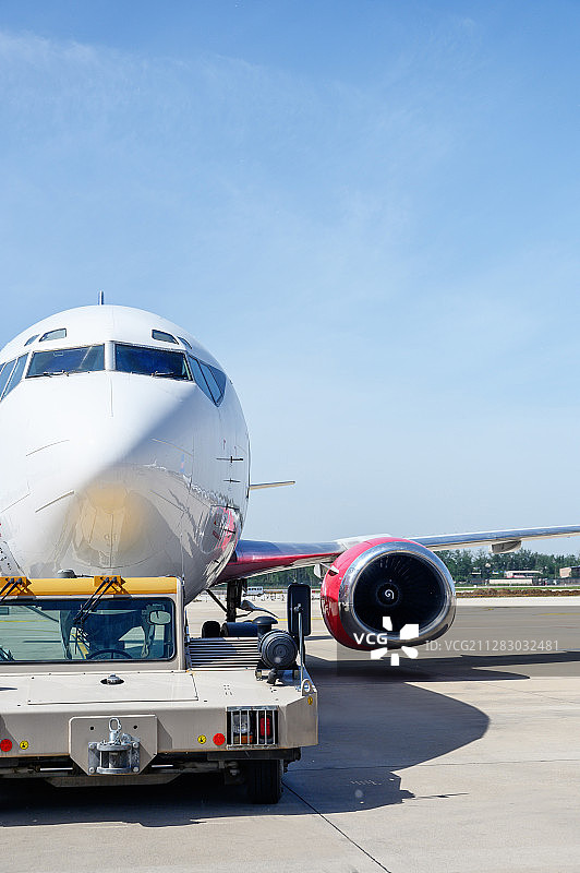 郑州机场停机坪货机图片素材