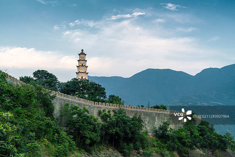 耀奎塔+重庆市奉节县夔州古城图片素材