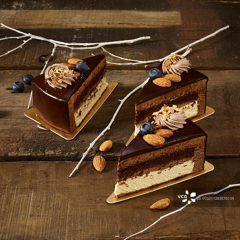 生日蛋糕和派对蛋糕图片素材