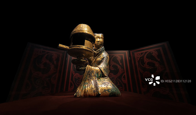 长信宫灯，西汉，国家一级文物，河北满城汉墓出土，河北博物院藏图片素材