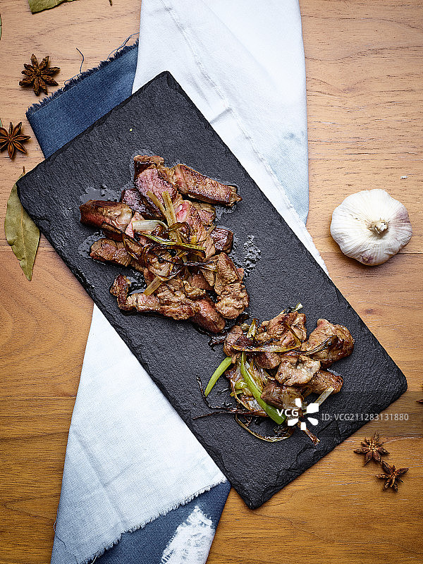 烤牛腩肉图片素材