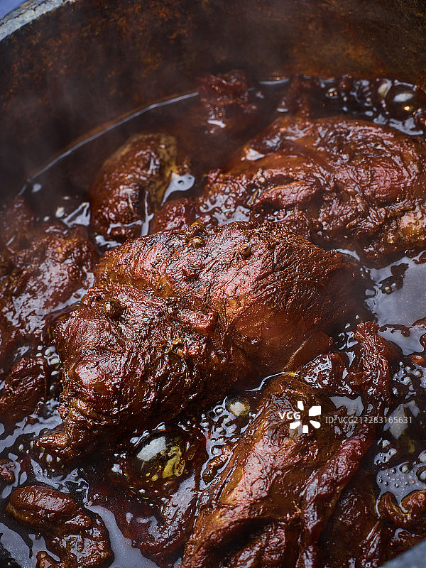 鲁朗石锅酱牛肉图片素材