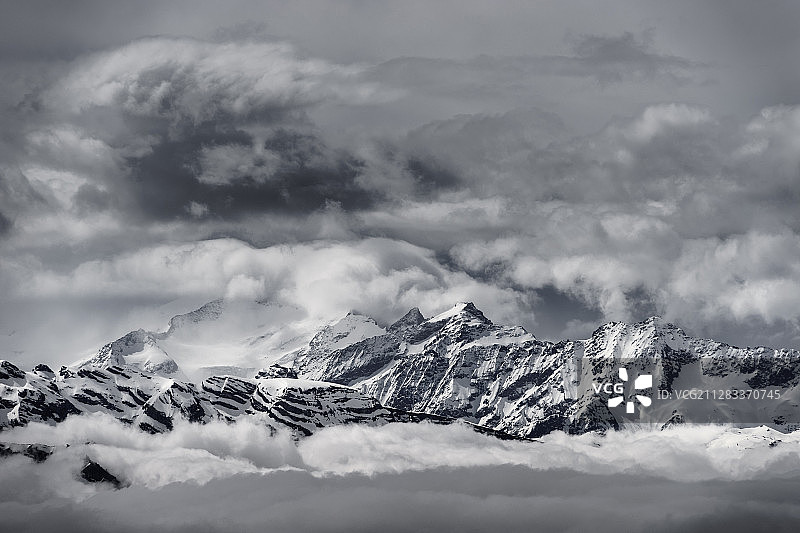 瑞士雪山风光图片素材