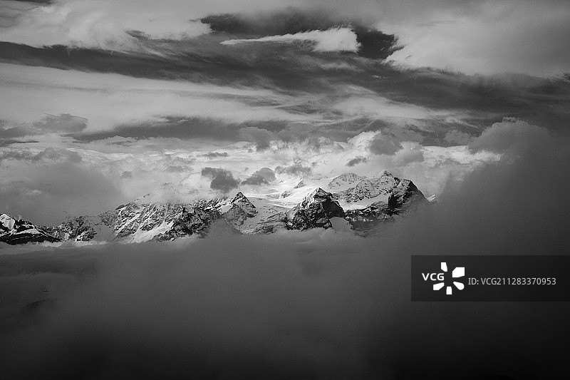 瑞士雪山风光图片素材