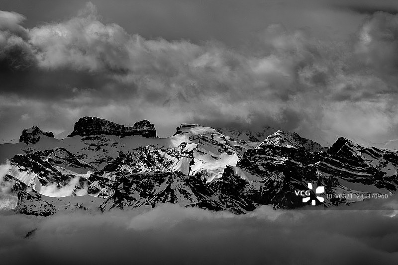 瑞士雪山风光图片素材