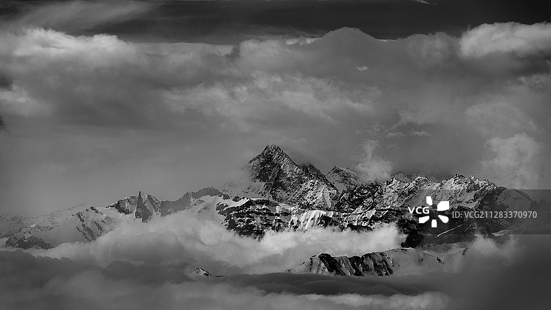 瑞士雪山风光图片素材