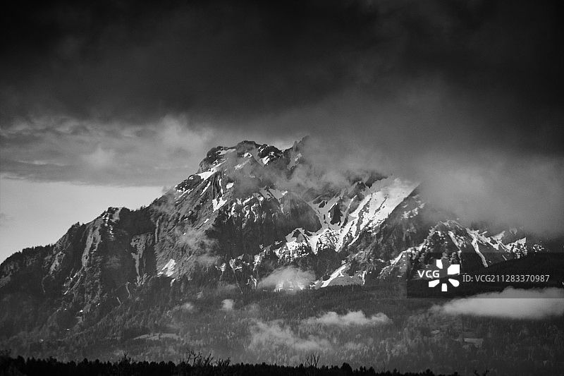 瑞士雪山风光图片素材