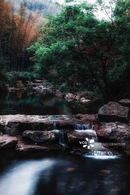 宜兴竹海瀑布图片素材