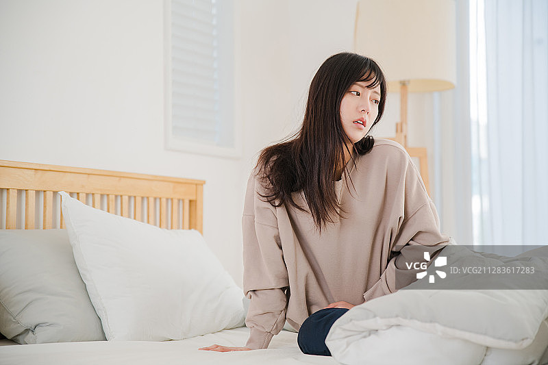 享受日常的年轻亚洲女性生活概念193图片素材