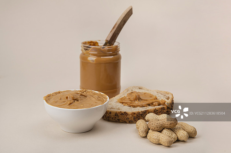 不同的酱汁合集：番茄酱、蛋黄酱、芥末酱050图片素材