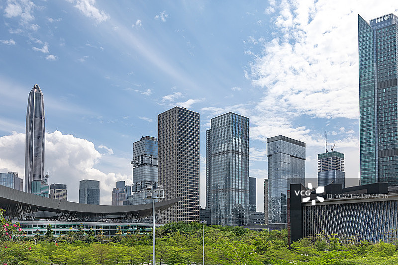 蓝天白云深圳市区经济中心城市建筑繁华都市风光商务摩天大楼图片素材